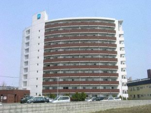 【札幌市北区北三十四条西のマンションの建物外観】