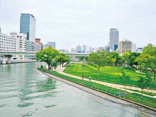 【ザ・パークハビオ堂島の公園】