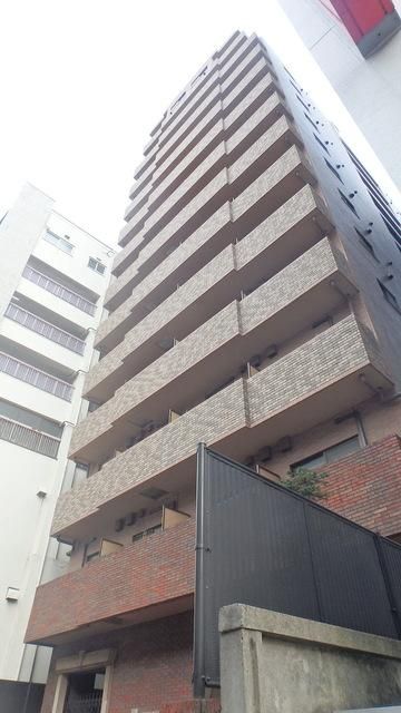 渋谷区笹塚のマンションの建物外観