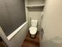 トイレ　こちらはトイレです。清潔感があり、安心して使用できます。
