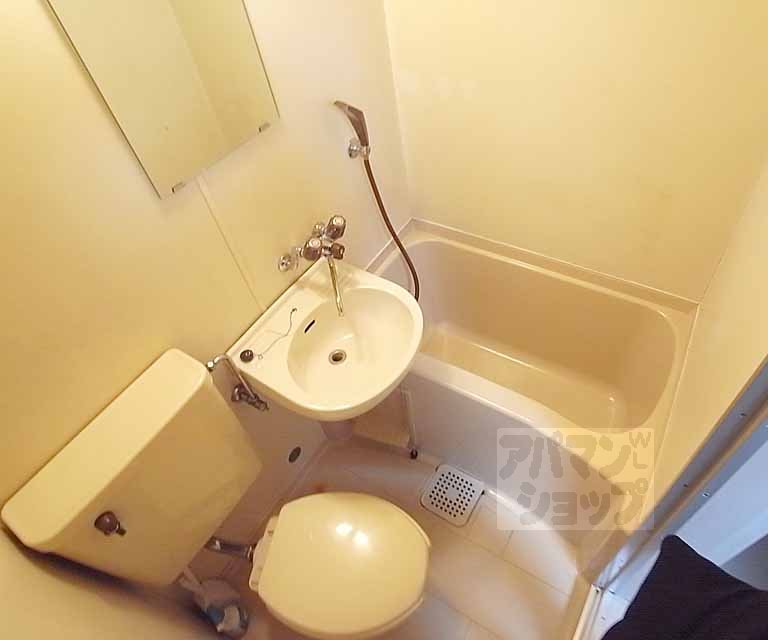 バス・シャワールーム　ユニットバス。