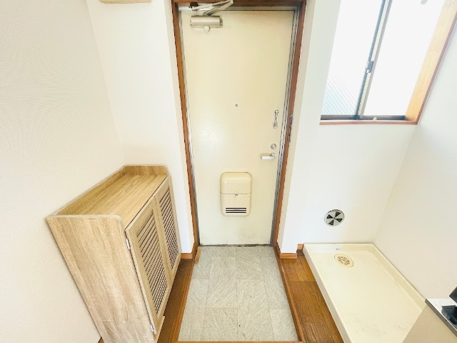 玄関　ユニットバス