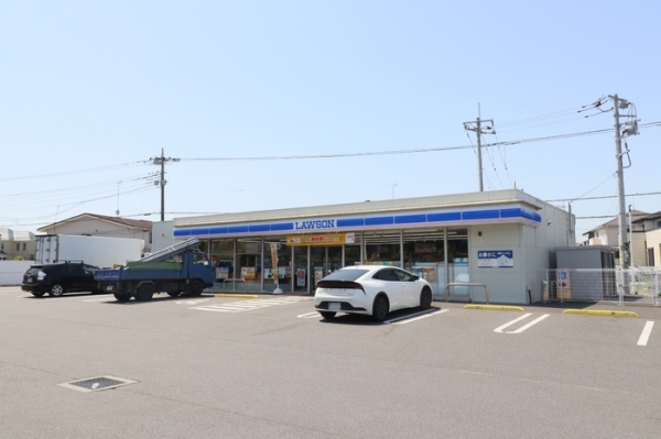 コンビニ　ローソン（コンビニ）まで850m