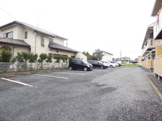 駐車場　【空要確認】敷地内駐車場ございます