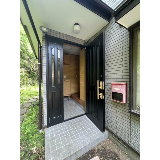 玄関　「いってきます」「ただいま」「おかえり」が聞こえそうな玄関