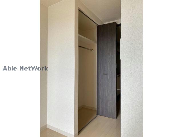 収納　※同物件別部屋の写真です。