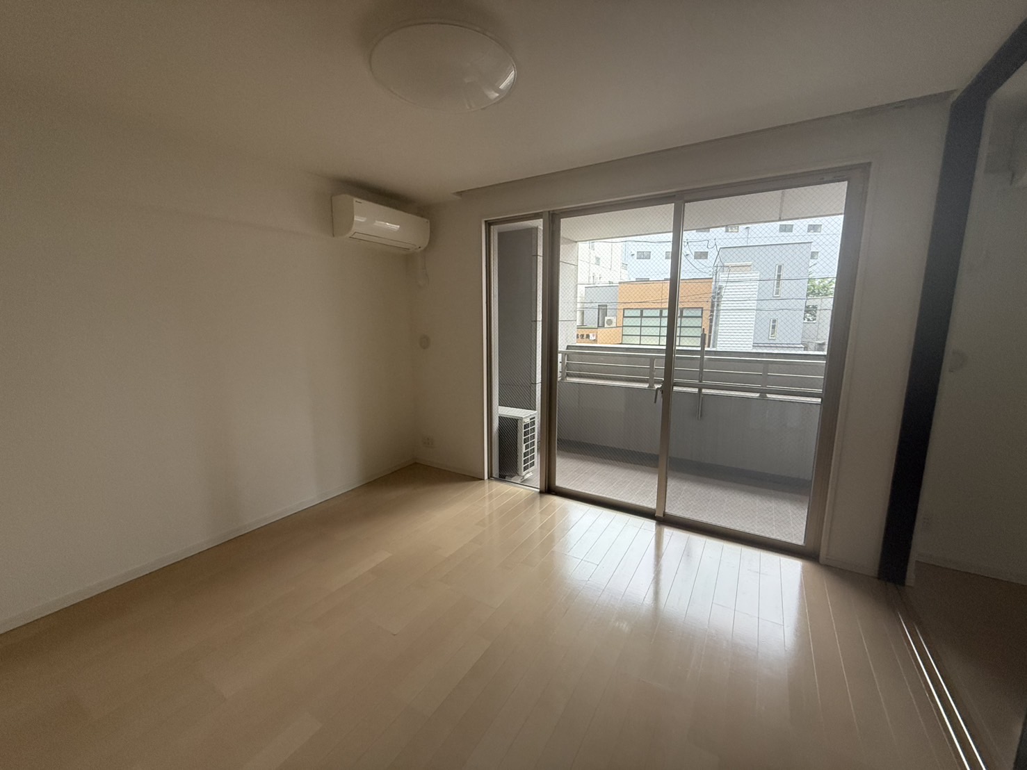 居室・リビング　掲載は別のお部屋の写真です