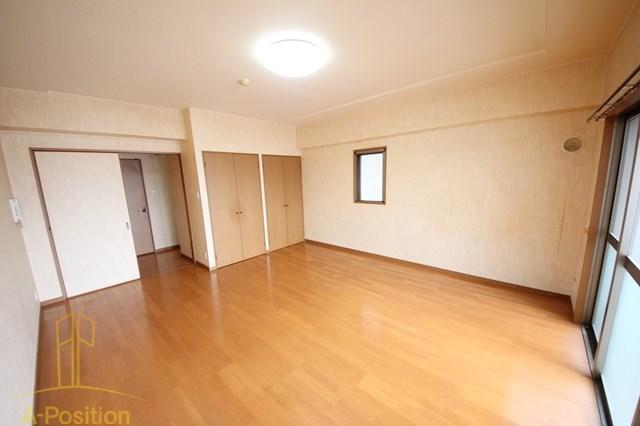 居室・リビング　K・H・E（ケーエイチイー）