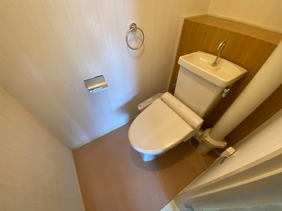 トイレ　※別部屋の写真です