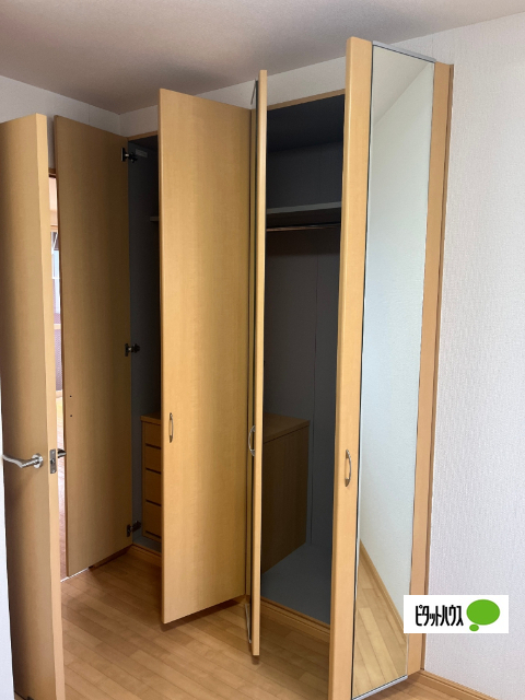 収納　クローゼット
