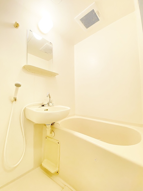 バス・シャワールーム　浴室