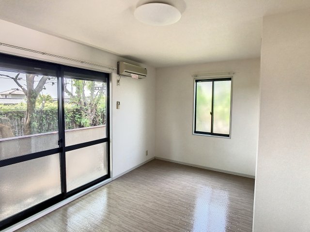 居室・リビング　2023年5月撮影※現況を優先します。