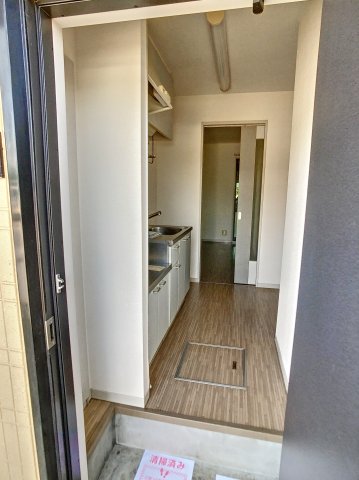 玄関　2023年5月撮影※現況を優先します。