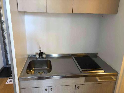 キッチン　設備・仕様は号室により異なる為、現況を優先致します。