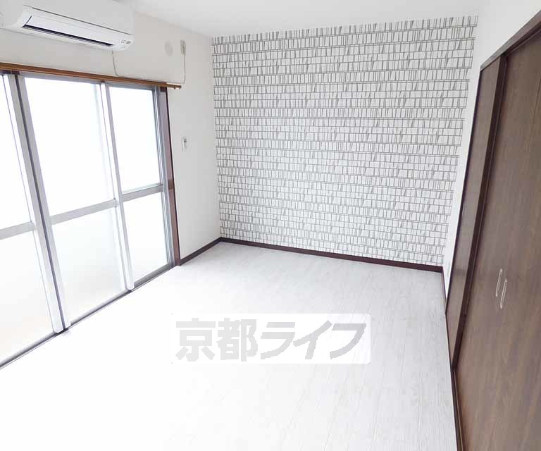 居室・リビング　綺麗な室内です。