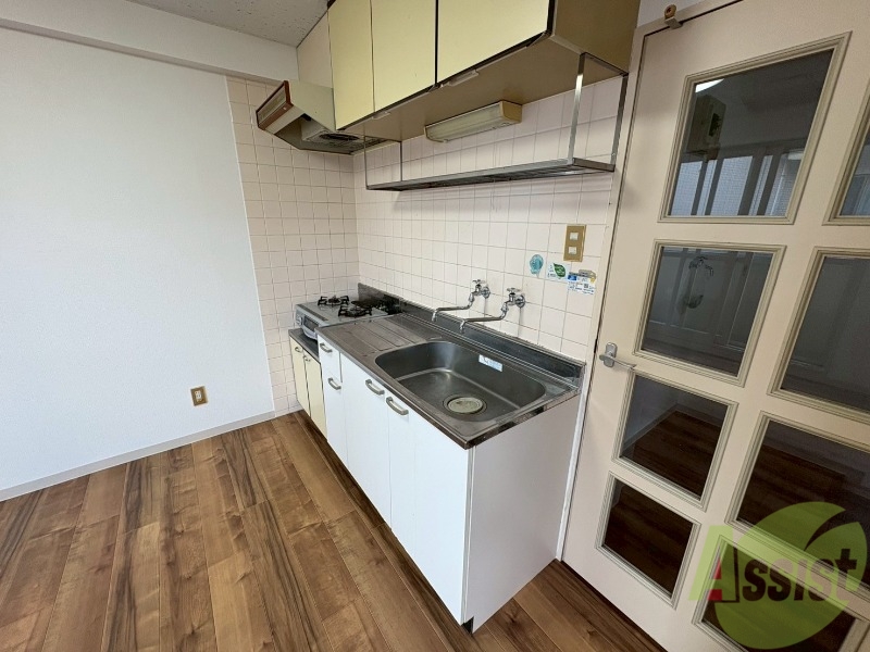 キッチン　ガスキッチンです。２口コンロが設置できます。