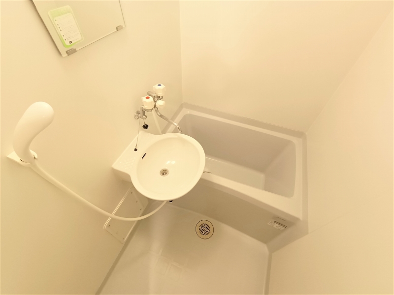 バス・シャワールーム　浴室スペースです。