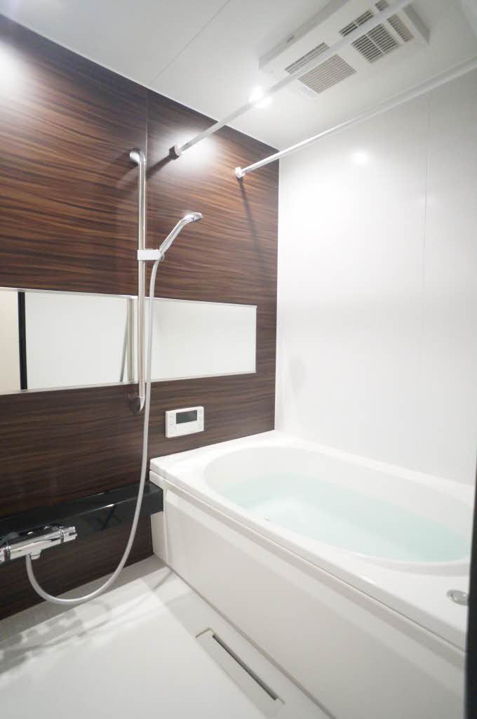 バス・シャワールーム　浴室