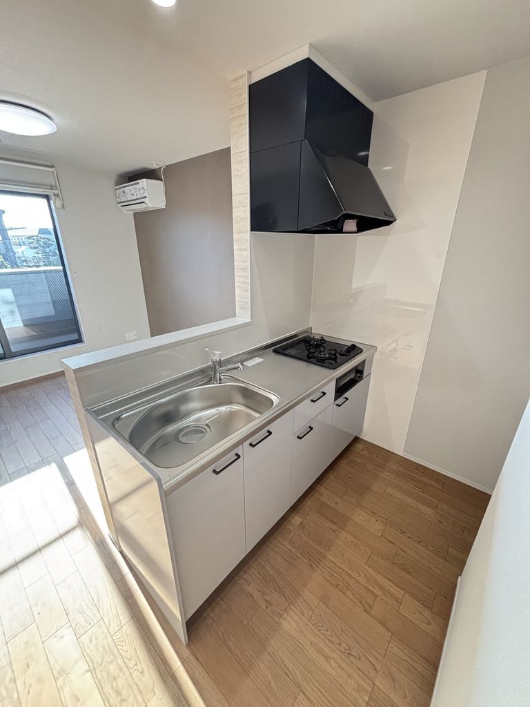 キッチン　※建築中の写真です