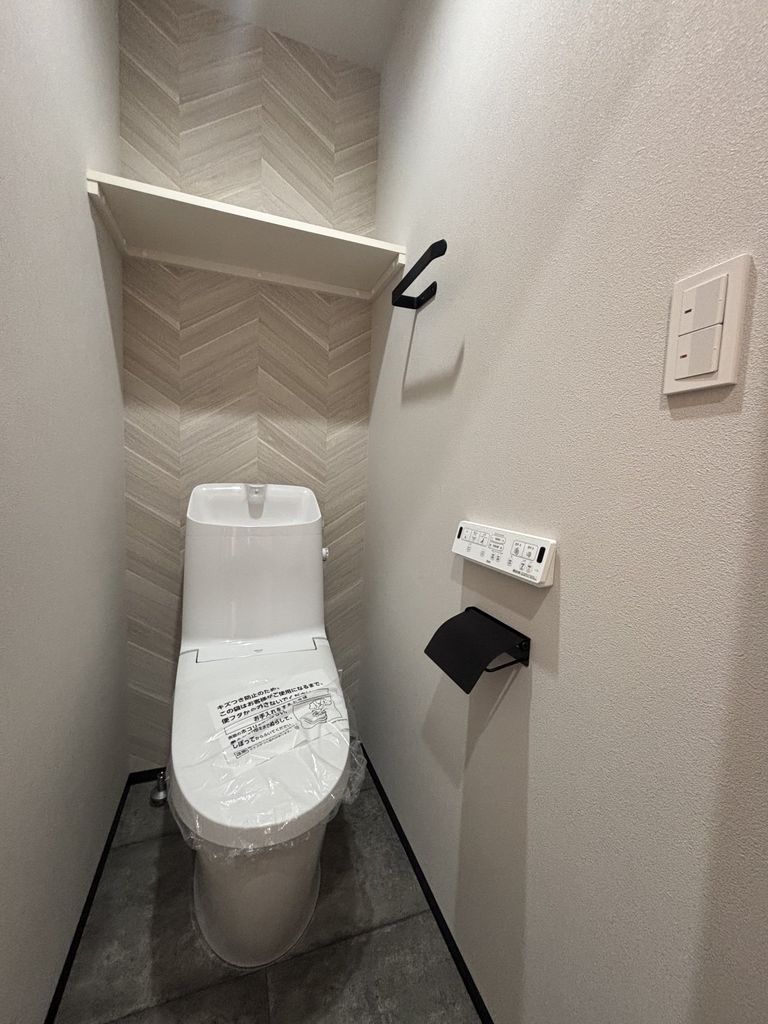 トイレ　※建築中の写真です