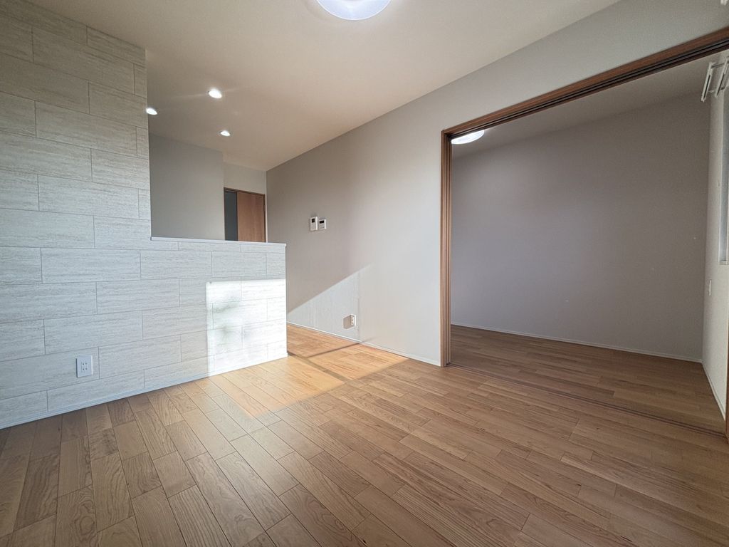 居室・リビング　※建築中の写真です