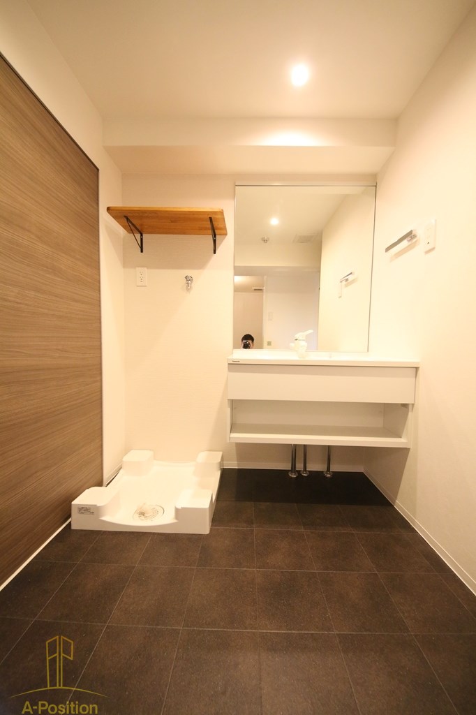 洗面設備　ラクメンビル