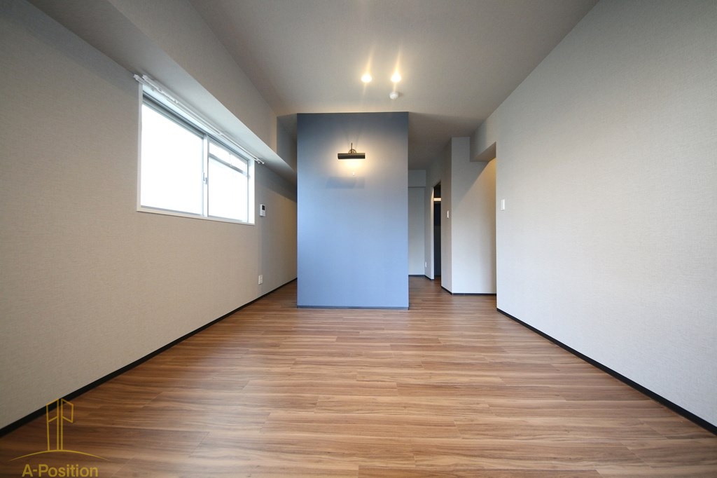 居室・リビング　ラクメンビル