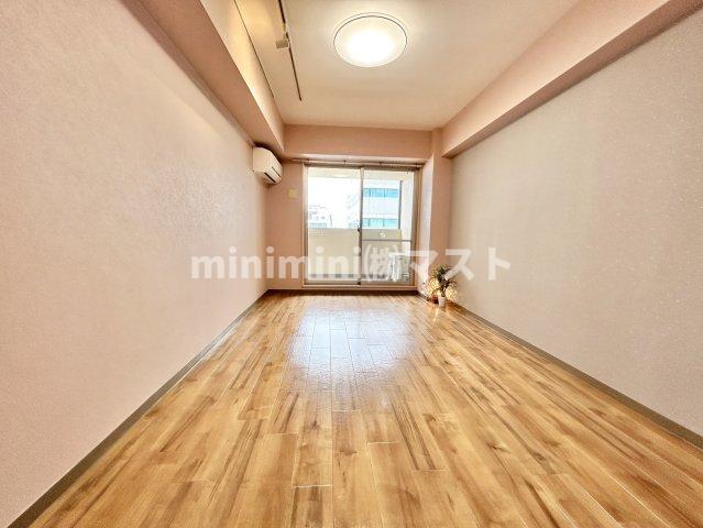 居室・リビング　※別号室参考写真