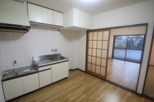 居室・リビング　※同建物ほかのお部屋の写真です。