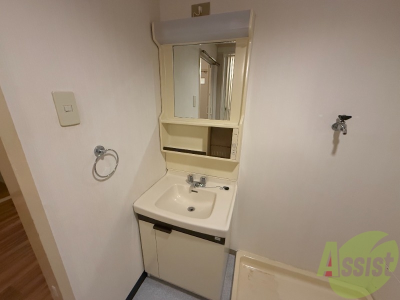 洗面設備　清潔感のある浴室！