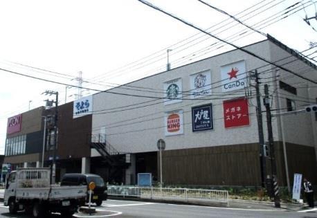 ショッピングセンター　イオンそよら横浜高田（ショッピングセンター）まで870m