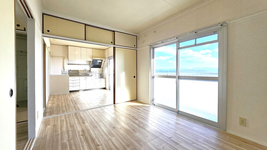 居室・リビング　モデルルームの写真です