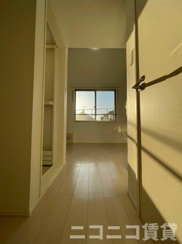 玄関　別号室イメージの為、現状を優先致します。