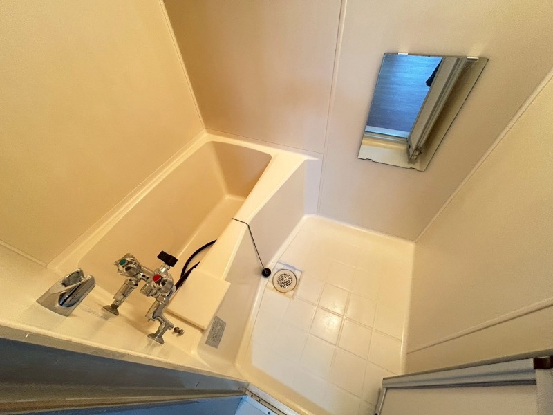 バス・シャワールーム　収納