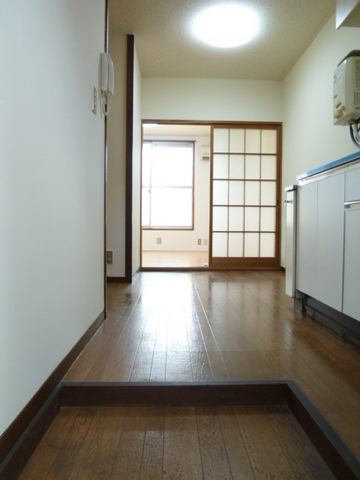 玄関　※前回募集時のお写真です。