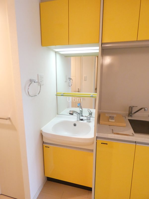 洗面設備　※別のお部屋のお写真です。御参考までに。