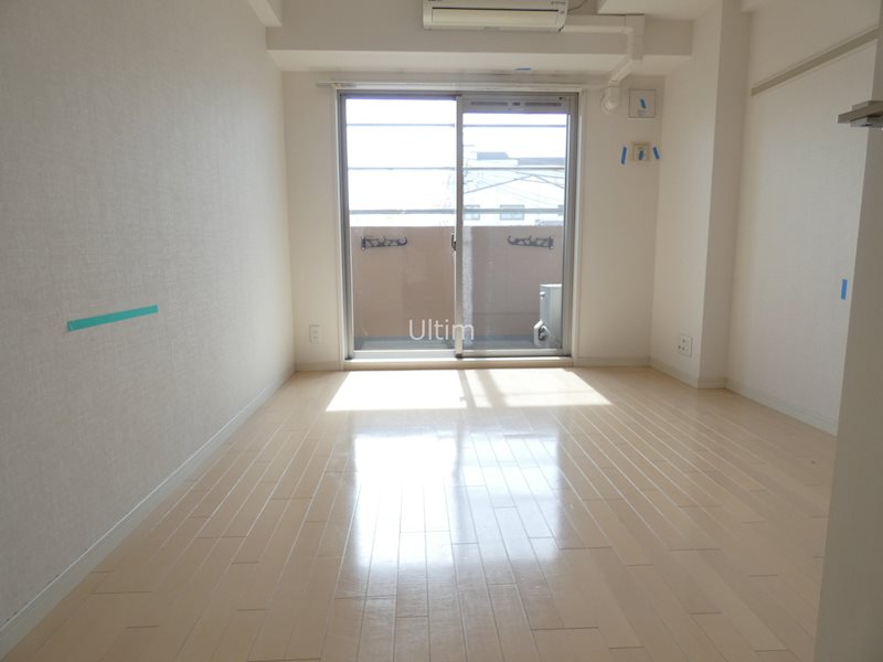 居室・リビング　※別のお部屋のお写真です。御参考までに。