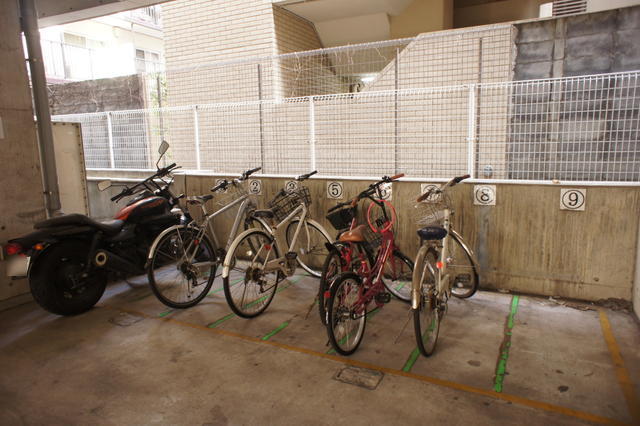 ＪＲ京浜東北線 石川町駅 バス乗車時間：15分 最寄りバス停で下車 徒歩2分 5階建 築32年のその他写真