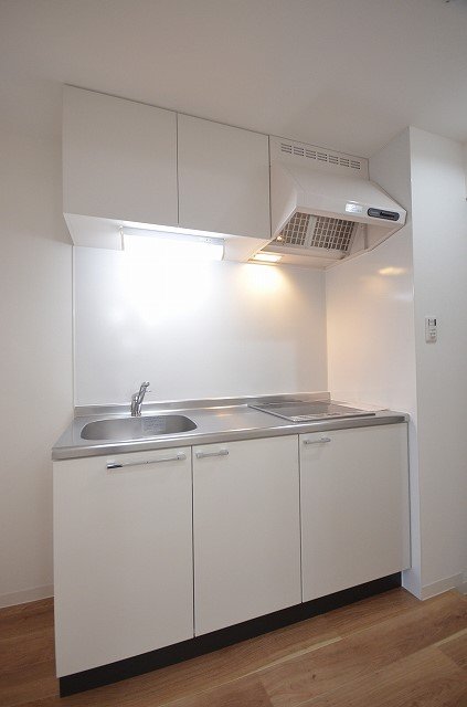 キッチン　同物件、別号室