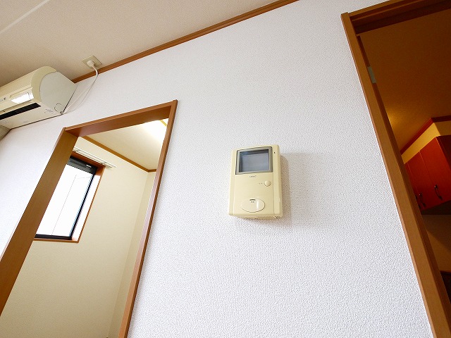 セキュリティ　モニター付きインターホン