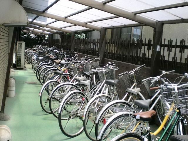その他共有部分　♪自転車はこちらに♪