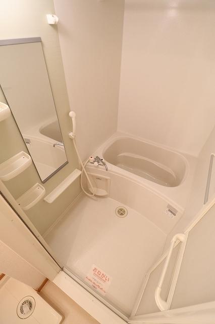 バス・シャワールーム　バスルーム