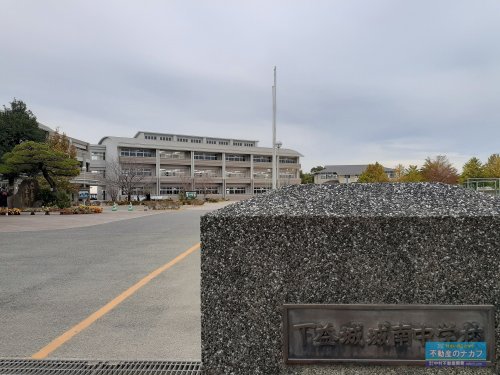 中学校　熊本市立下益城城南中学校（中学校）まで400m