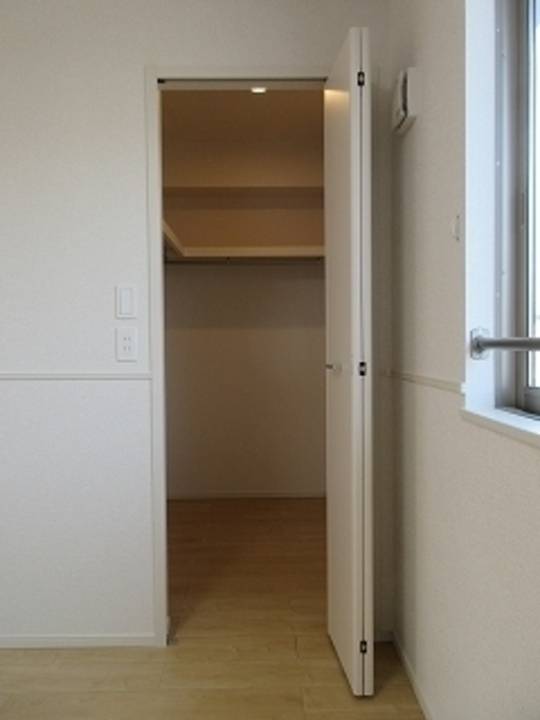 収納　ウォークインクローゼット