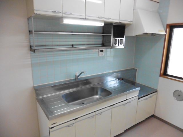 キッチン　キッチンは広々しております。