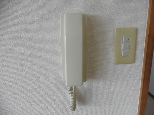 セキュリティ　インターホンがあります。