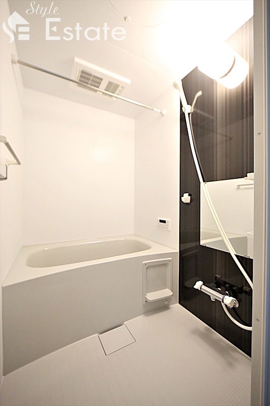 バス・シャワールーム　風呂