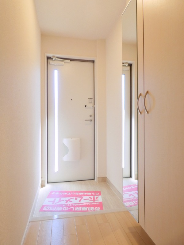 玄関　図面と現状に相違がある場合には現状を優先