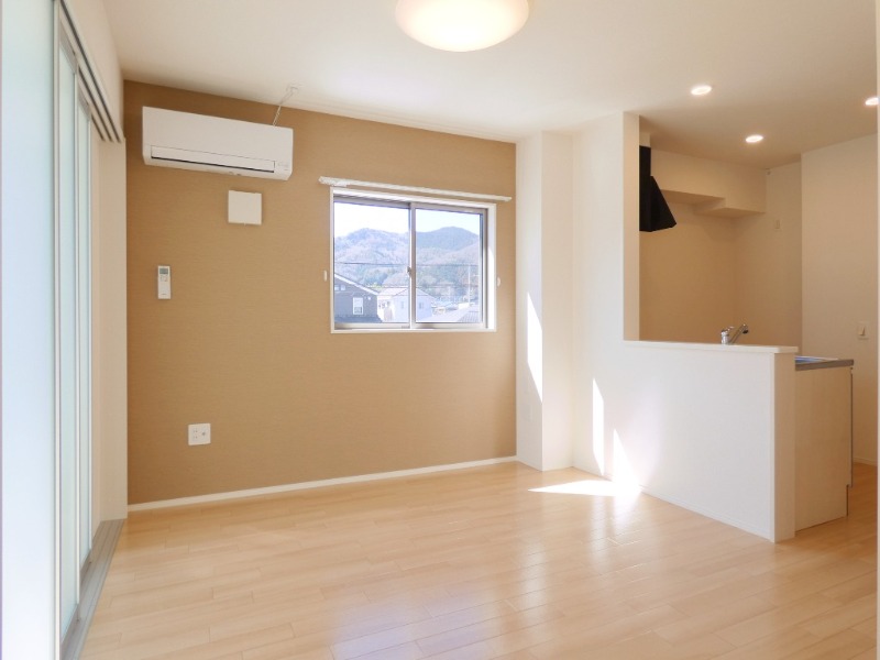 居室・リビング　図面と現状に相違がある場合には現状を優先