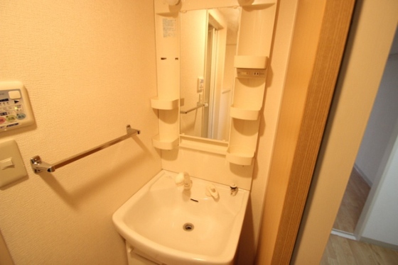 洗面設備　※別部屋の写真です